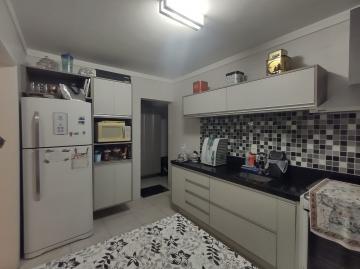 Apartamento à venda com 3 quartos, 180m² - Foto 11