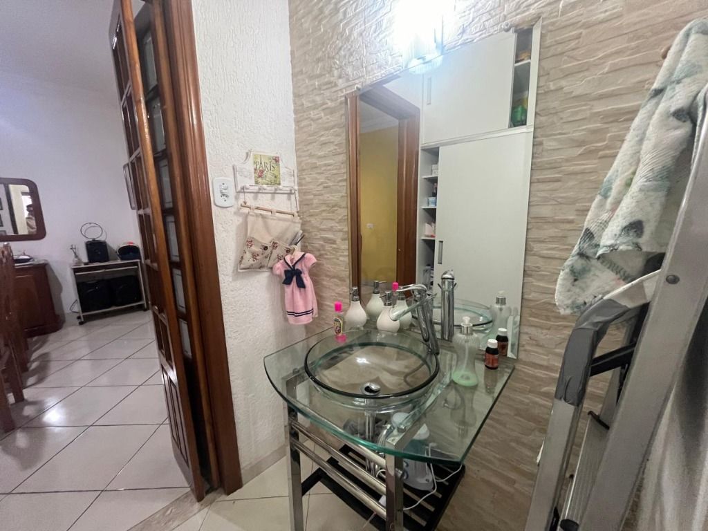 Sobrado à venda com 3 quartos, 200m² - Foto 23