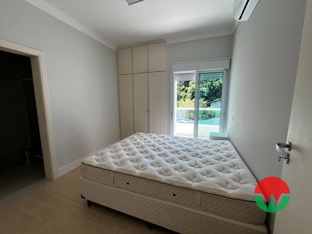 Casa de Condomínio à venda com 4 quartos, 300m² - Foto 11