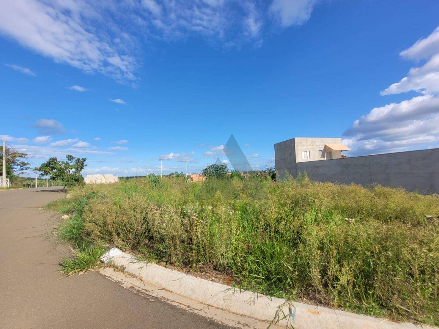 Terreno, 204 m² - Foto 1