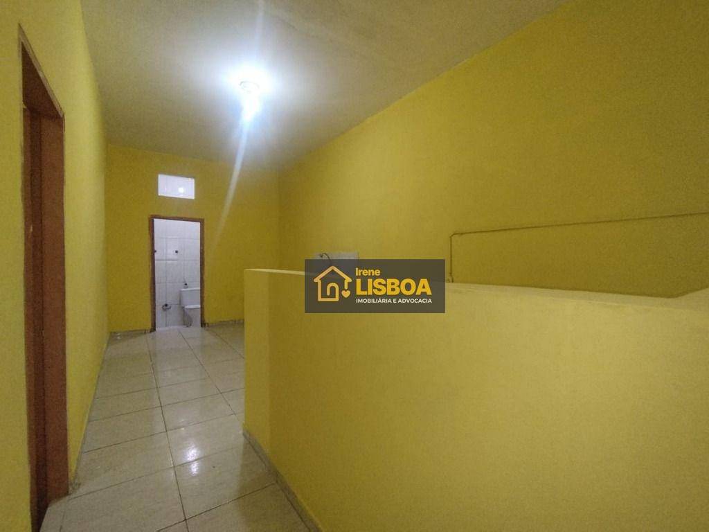 Casa para alugar com 1 quarto, 35m² - Foto 13