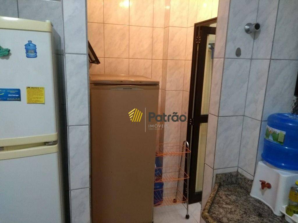 Apartamento à venda com 2 quartos, 65m² - Foto 3