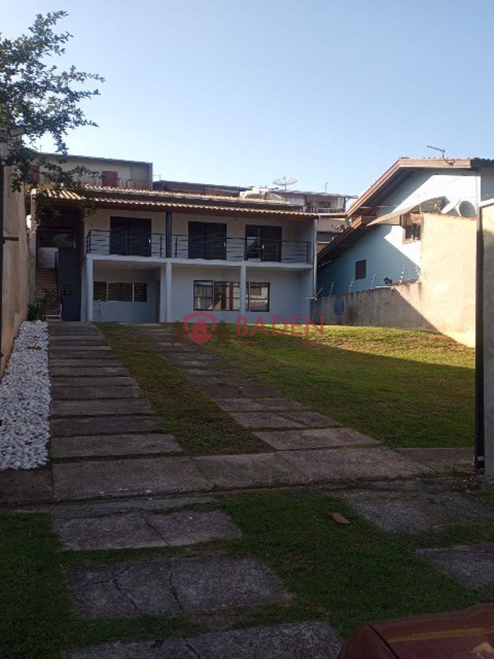 Casa à venda com 3 quartos, 140m² - Foto 1