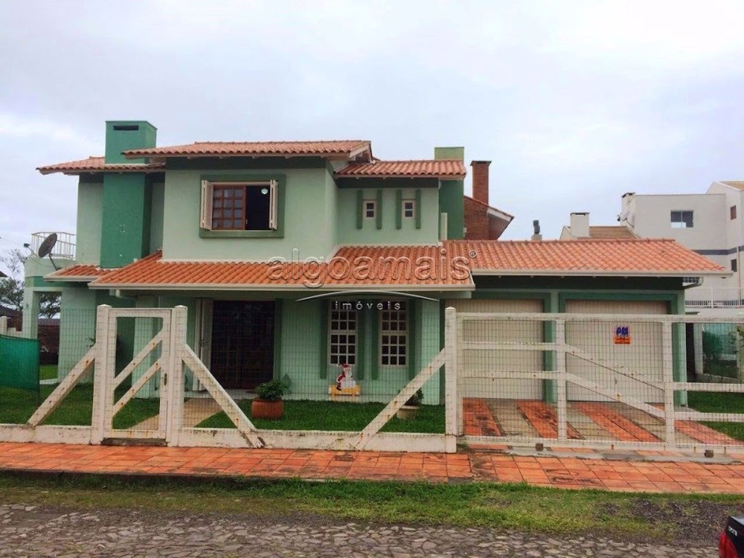 Casa à venda com 3 quartos, 165m² - Foto 1