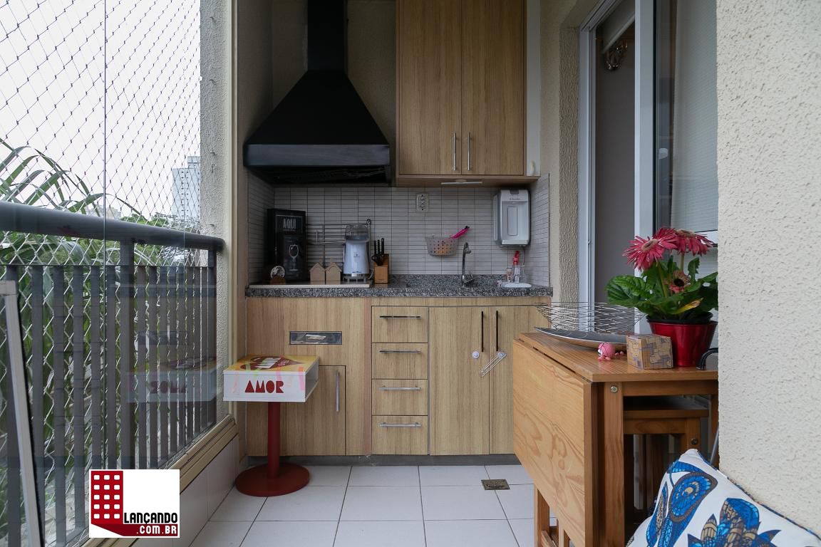 Apartamento à venda com 2 quartos, 70m² - Foto 1