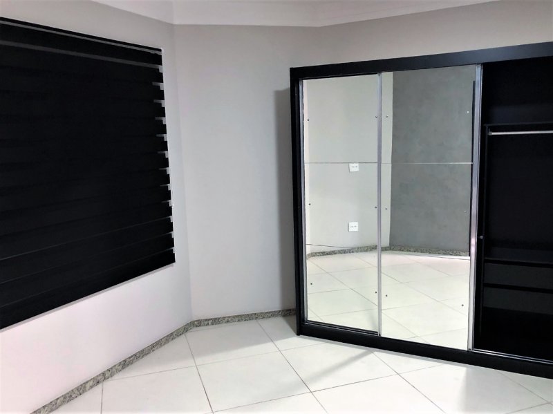 Apartamento à venda com 3 quartos, 300m² - Foto 13