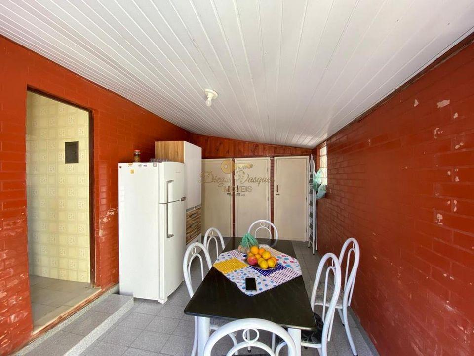 Casa à venda com 4 quartos, 361m² - Foto 12