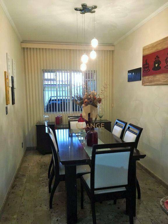 Casa à venda com 3 quartos, 235m² - Foto 3