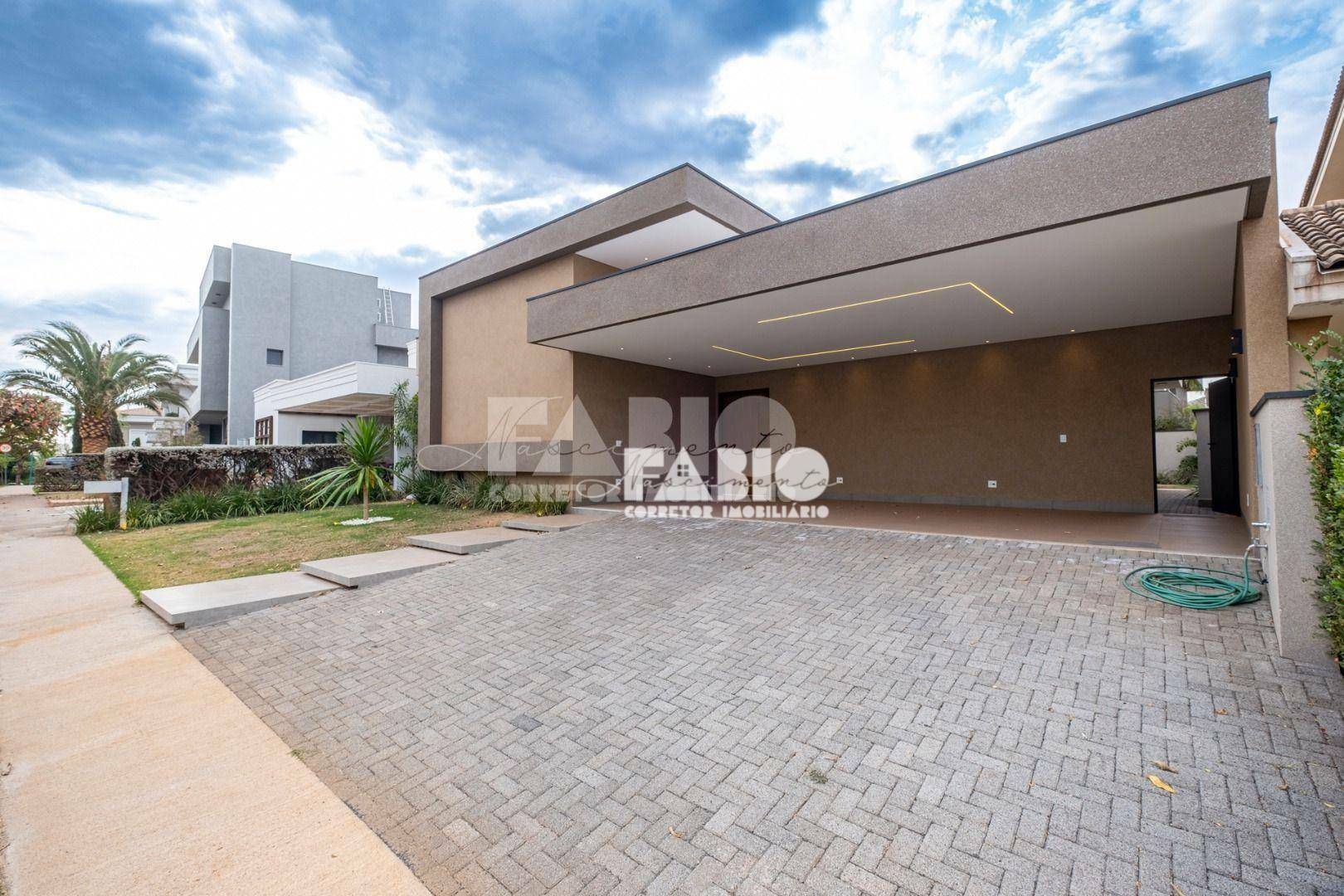 Casa de Condomínio à venda com 3 quartos, 256m² - Foto 4