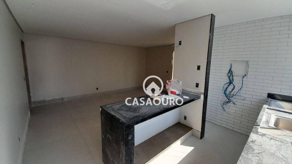 Apartamento à venda com 2 quartos, 64m² - Foto 15