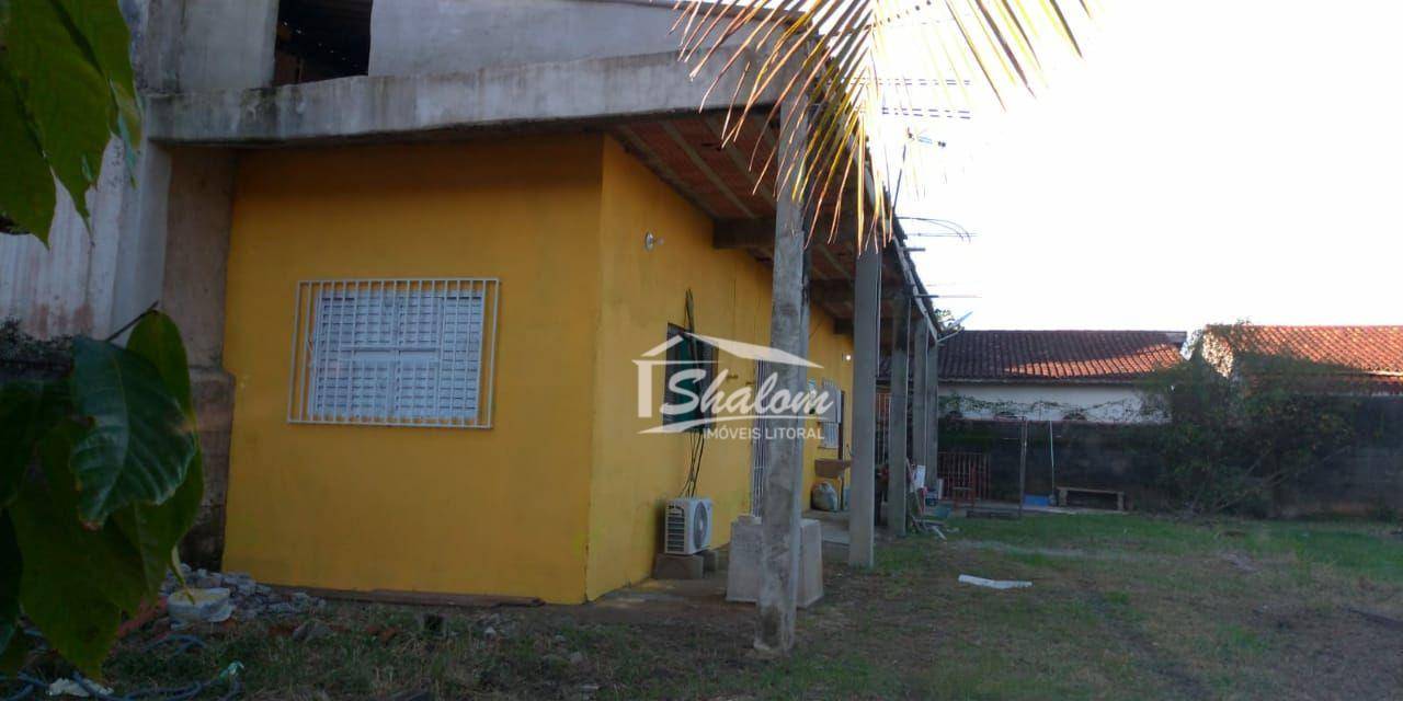 Casa à venda com 2 quartos, 70m² - Foto 1