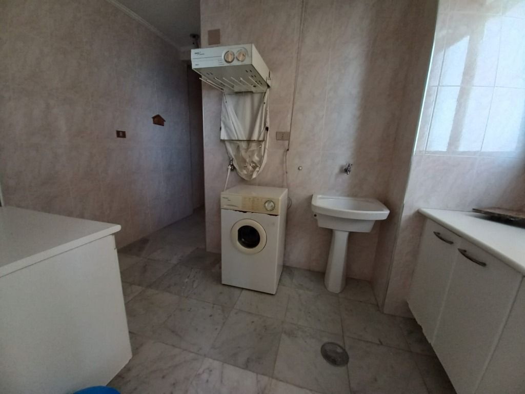 Apartamento à venda com 3 quartos, 164m² - Foto 19