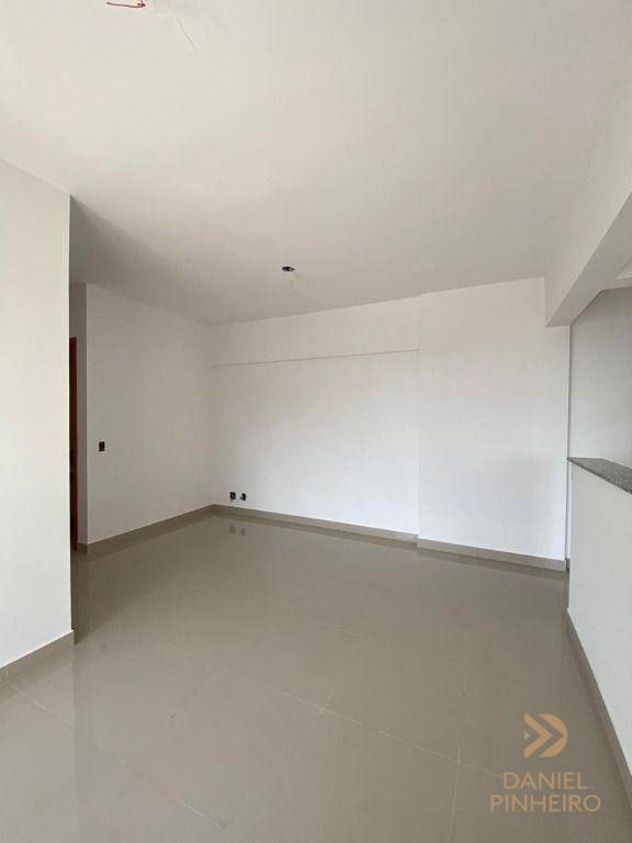 Apartamento à venda com 2 quartos, 75m² - Foto 5