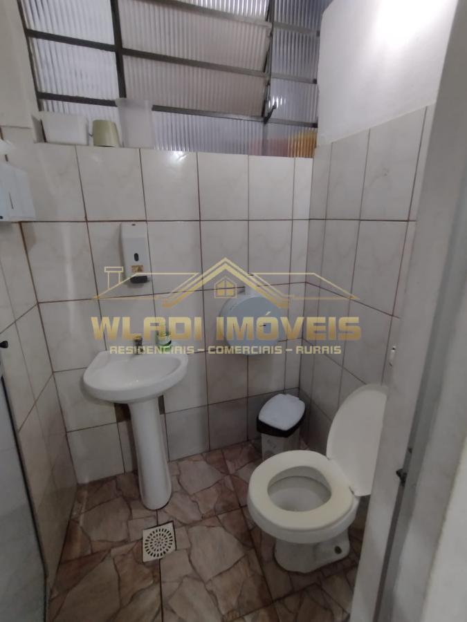 Prédio Inteiro à venda com 3 quartos, 200m² - Foto 10