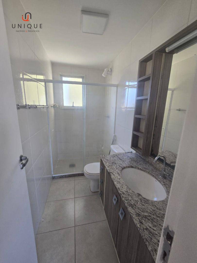 Apartamento para alugar com 3 quartos, 85m² - Foto 3