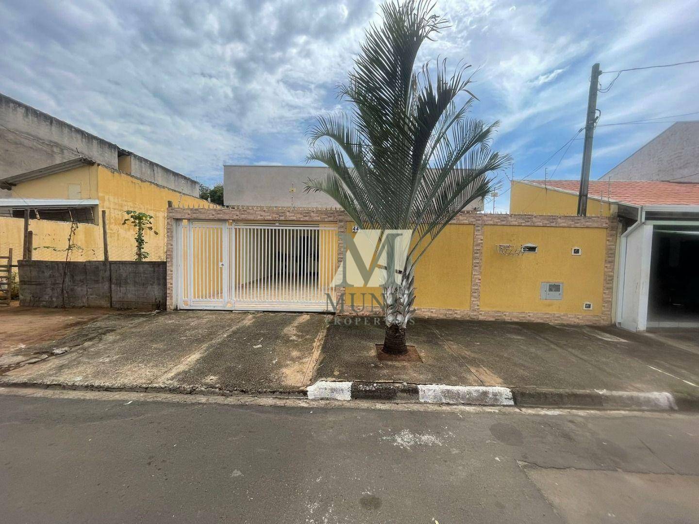 Casa à venda com 3 quartos, 149m² - Foto 1