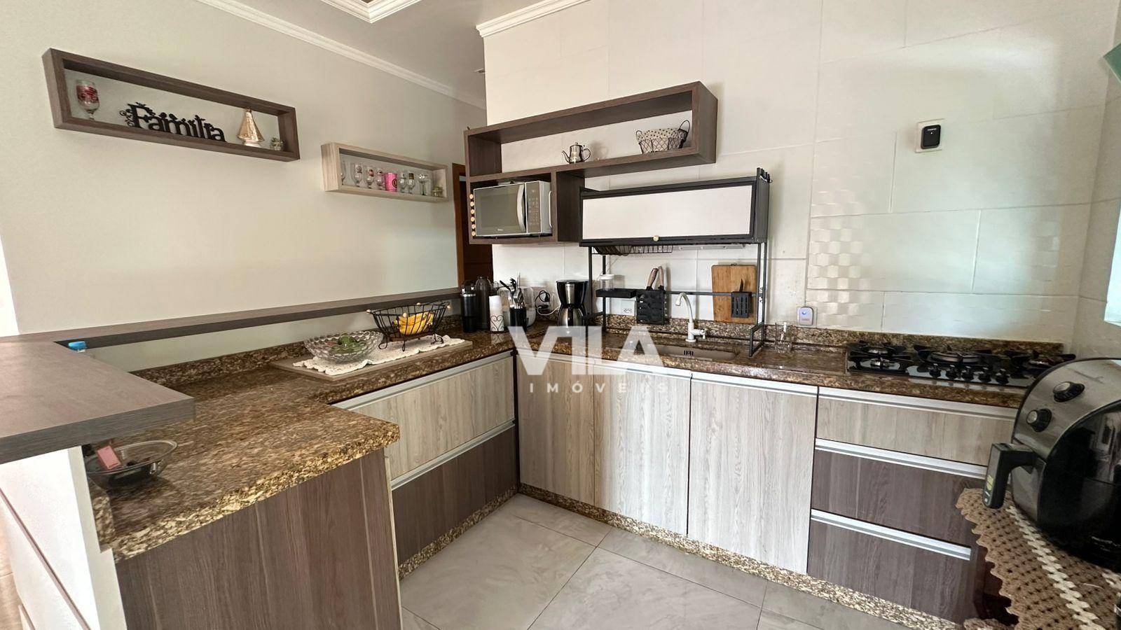 Casa, 4 quartos, 218 m² - Foto 5