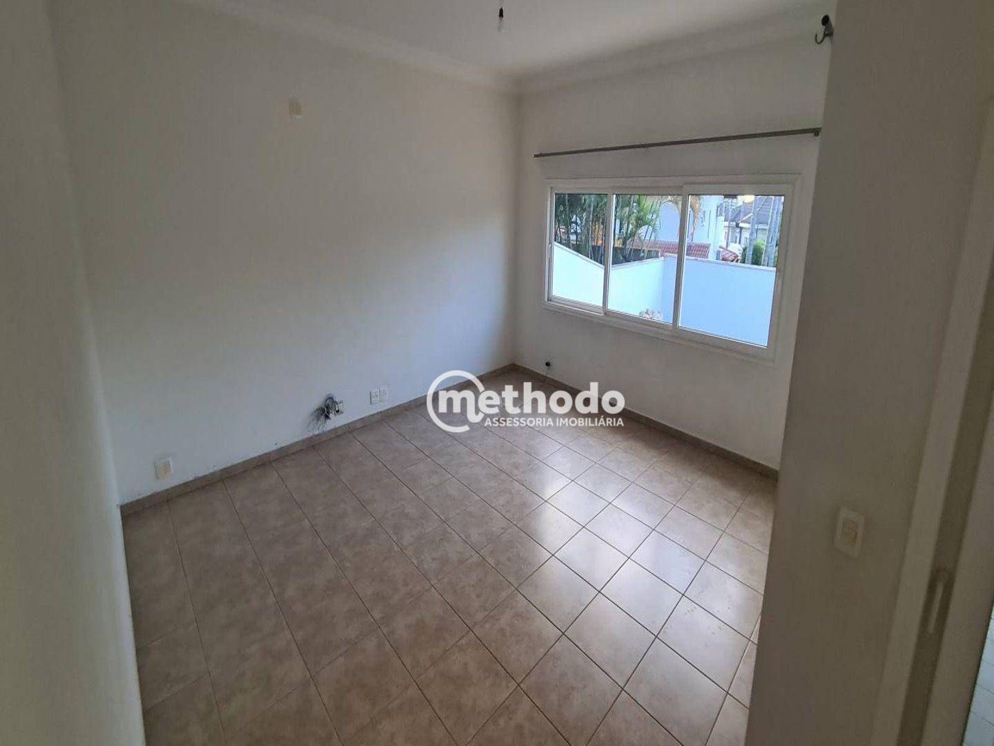 Casa de Condomínio à venda com 4 quartos, 441m² - Foto 9