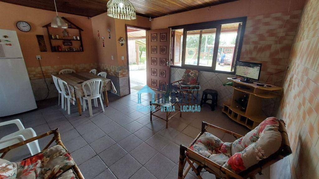 Casa à venda com 3 quartos, 300M2 - Foto 4