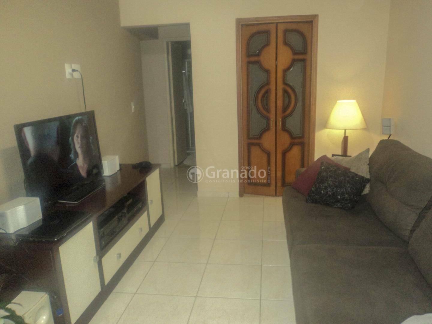 Apartamento à venda com 2 quartos, 74m² - Foto 1