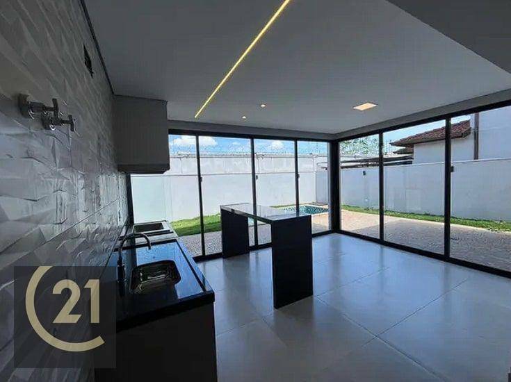 Casa de Condomínio à venda com 3 quartos, 215m² - Foto 5