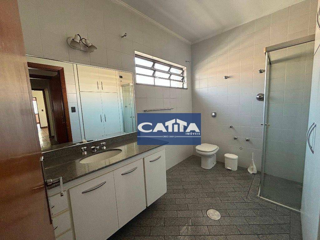 Sobrado para alugar com 3 quartos, 400m² - Foto 37