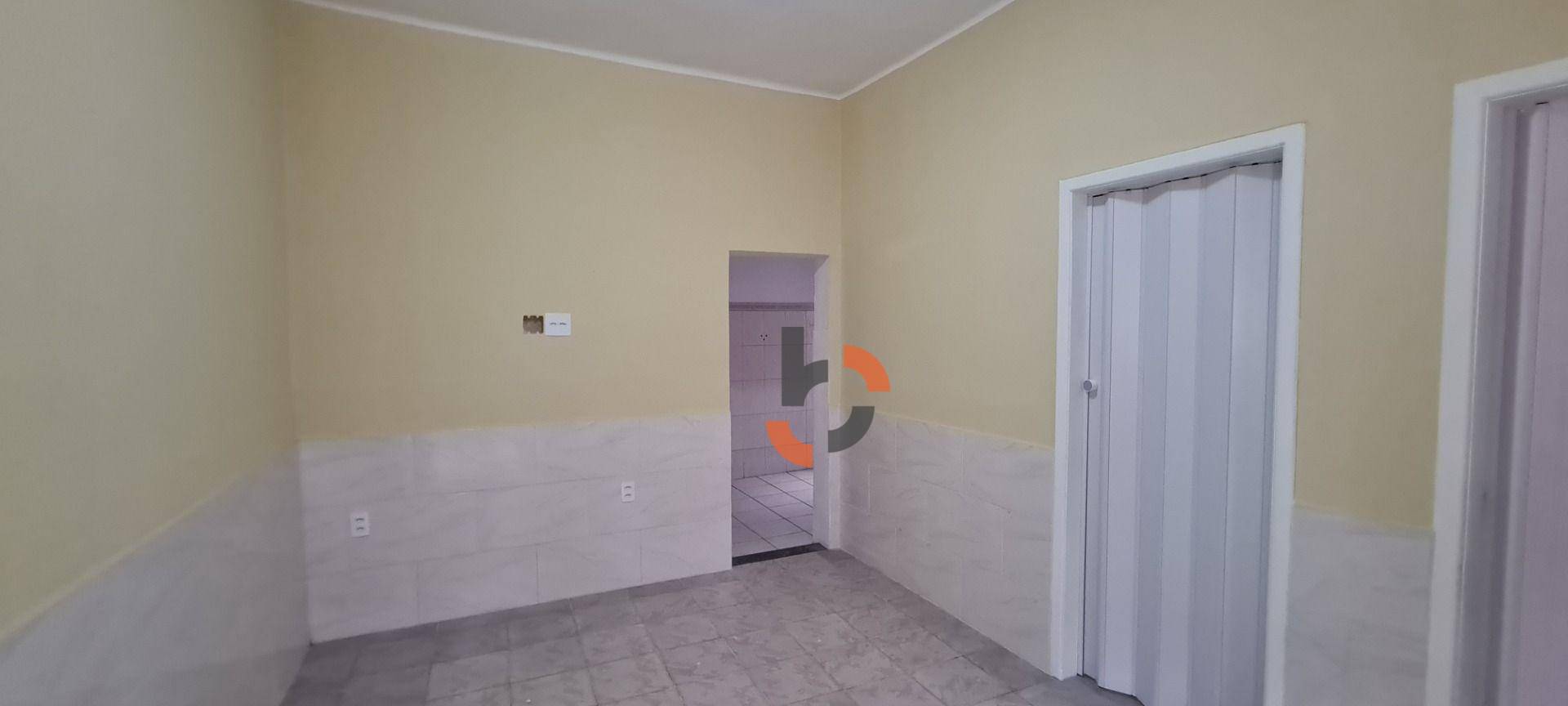 Casa à venda e aluguel com 2 quartos, 57m² - Foto 4