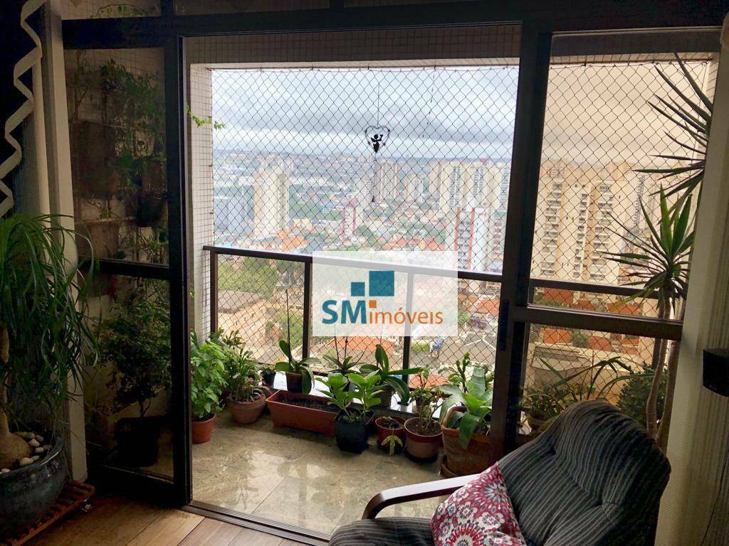 Apartamento à venda com 3 quartos, 150m² - Foto 2