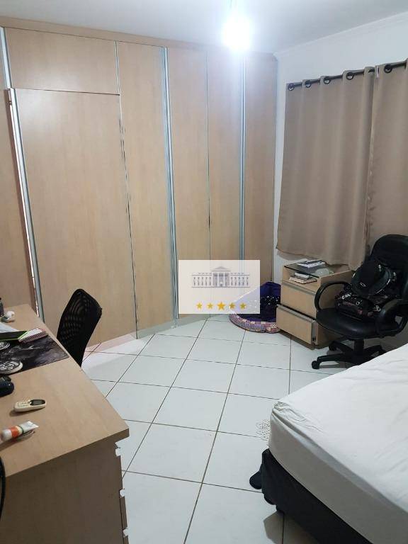 Sobrado à venda com 3 quartos, 229m² - Foto 10