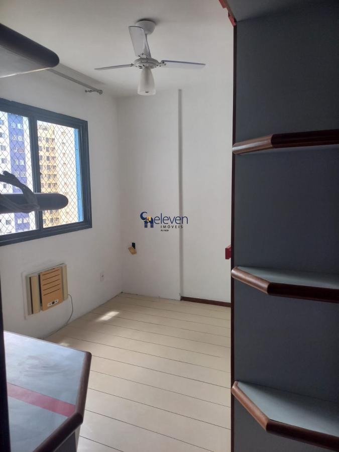 Apartamento à venda com 3 quartos - Foto 7