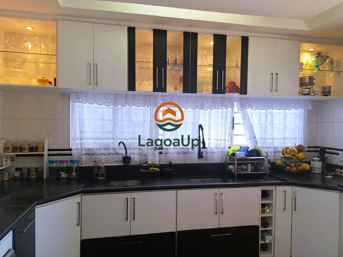 Casa à venda com 3 quartos, 238m² - Foto 11