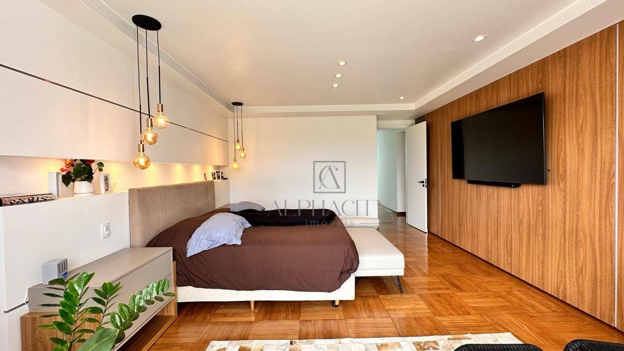 Casa de Condomínio à venda com 4 quartos, 1176m² - Foto 10