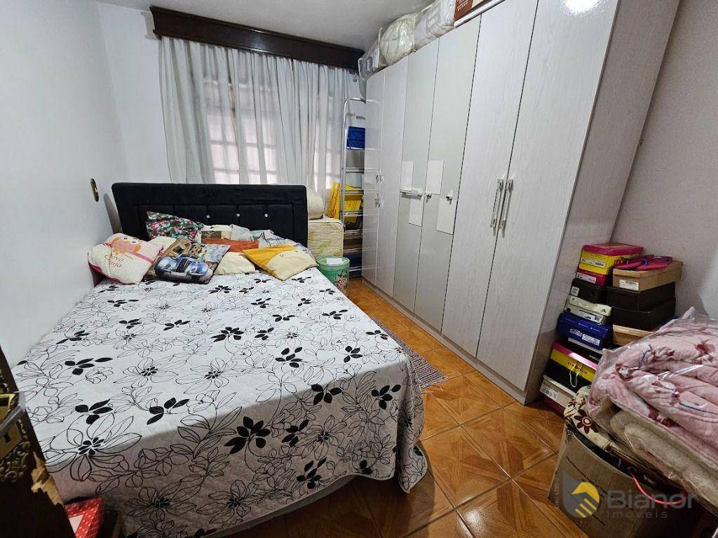 Casa à venda com 3 quartos, 200m² - Foto 17