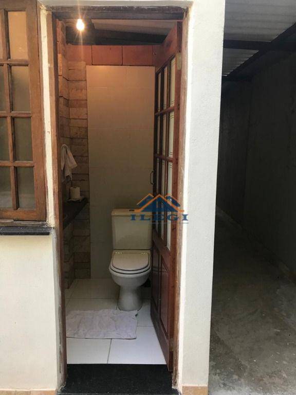 Casa de Condomínio à venda com 4 quartos, 330m² - Foto 8