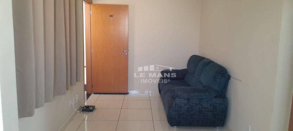 Apartamento para alugar com 2 quartos, 46m² - Foto 4