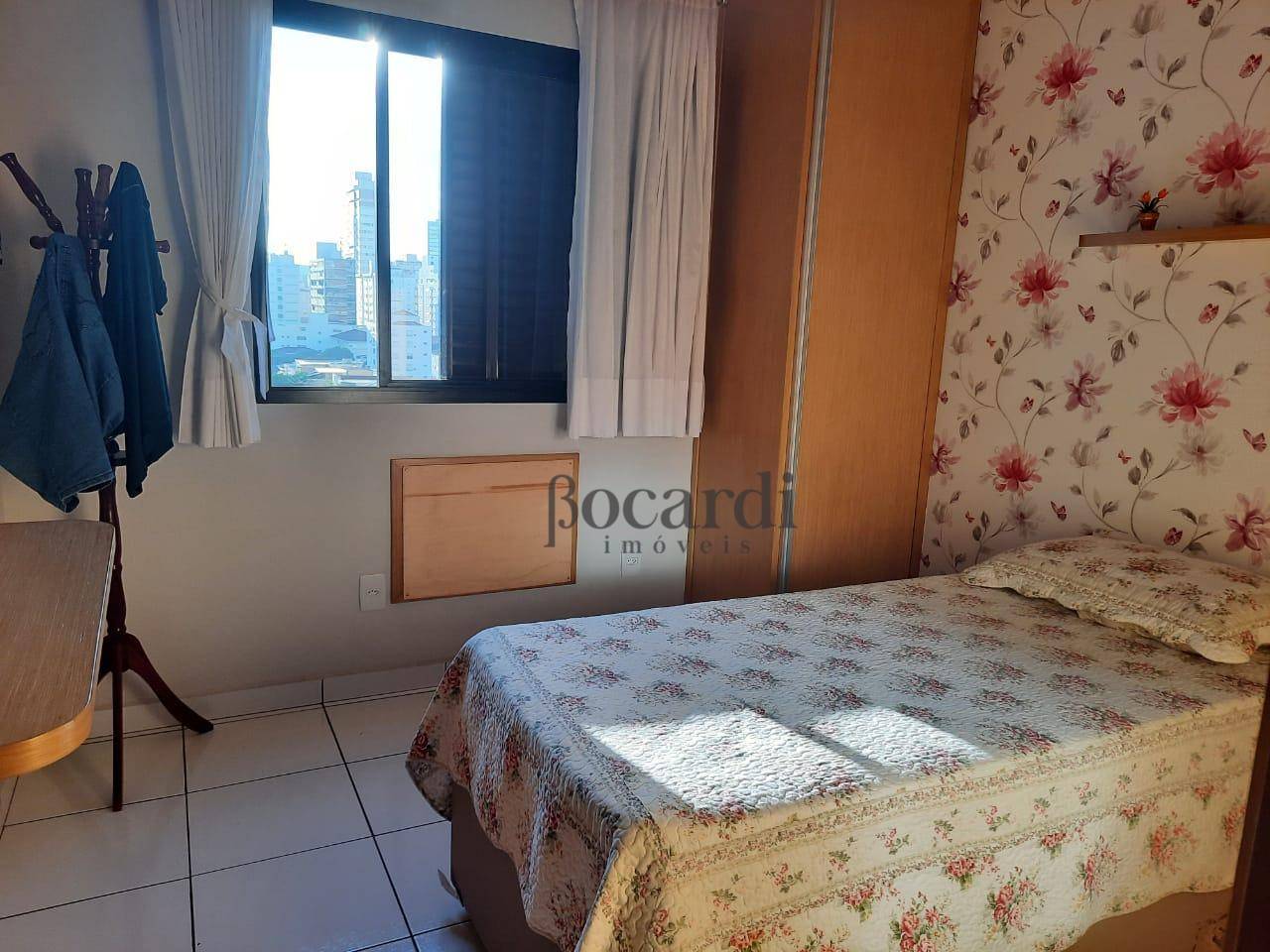 Apartamento à venda com 3 quartos, 195m² - Foto 5