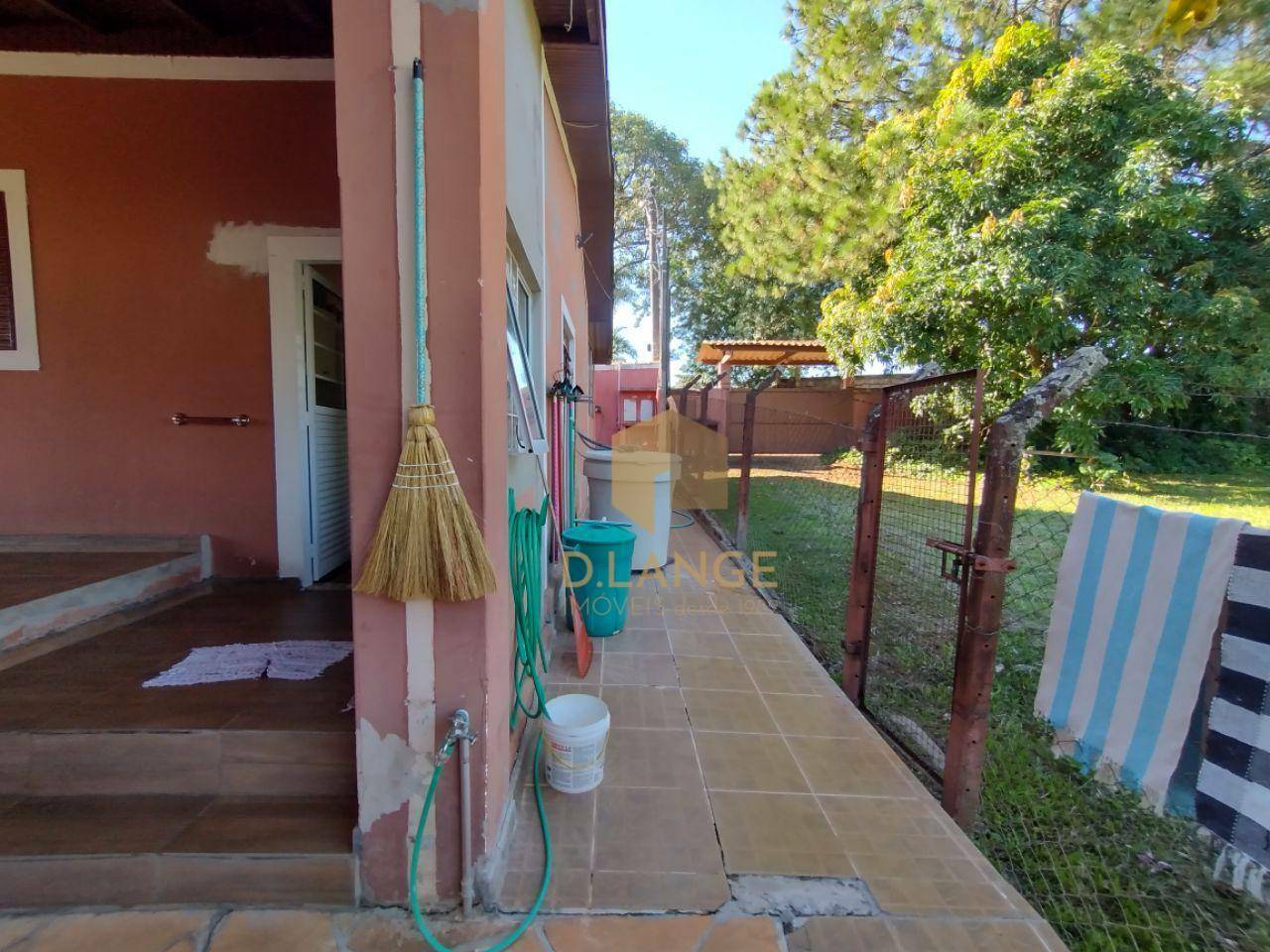 Casa de Condomínio à venda com 4 quartos, 302m² - Foto 18