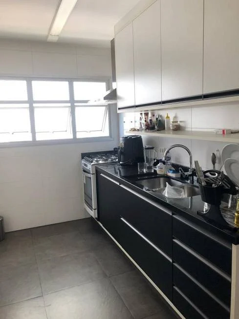 Apartamento à venda com 2 quartos, 100m² - Foto 4