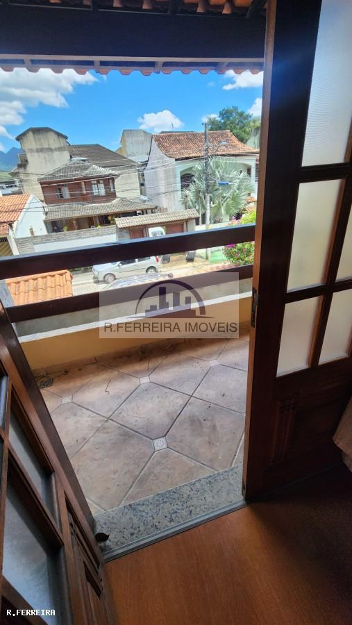 Casa de Condomínio para alugar com 4 quartos, 180m² - Foto 5