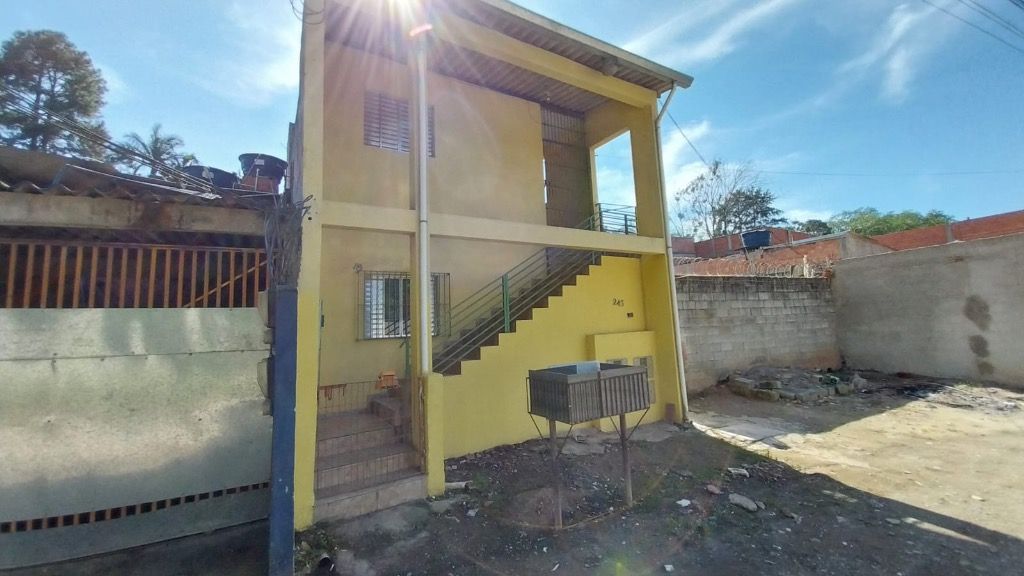 Casa para alugar com 1 quarto, 50m² - Foto 1