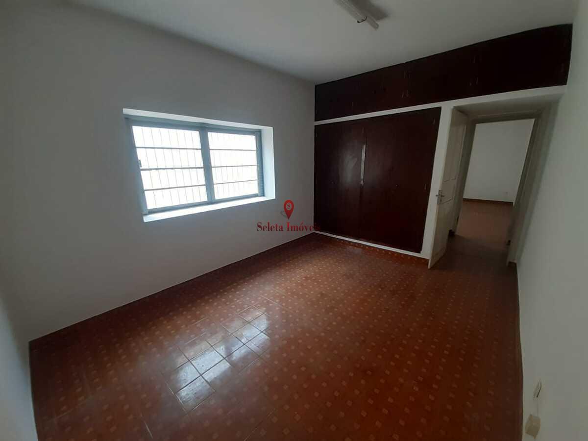 Casa para alugar com 6 quartos, 380m² - Foto 26