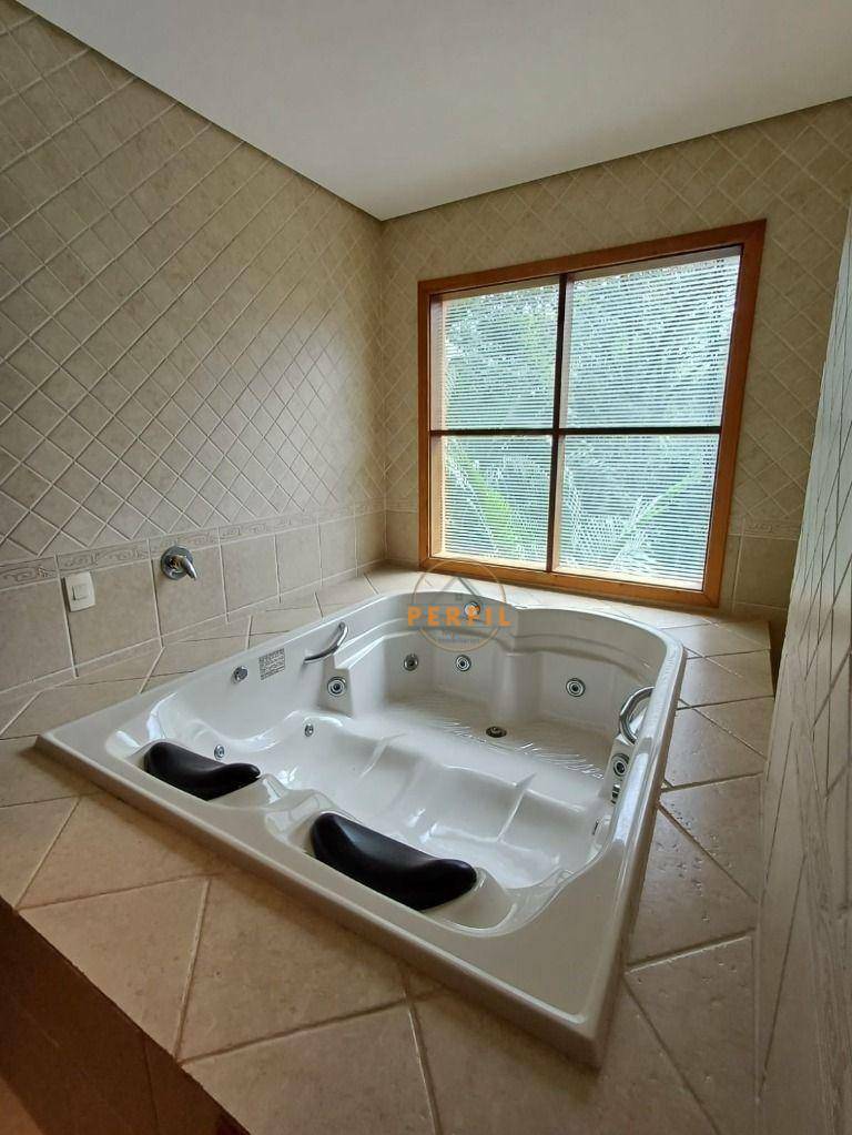 Casa de Condomínio à venda e aluguel com 6 quartos, 600m² - Foto 19