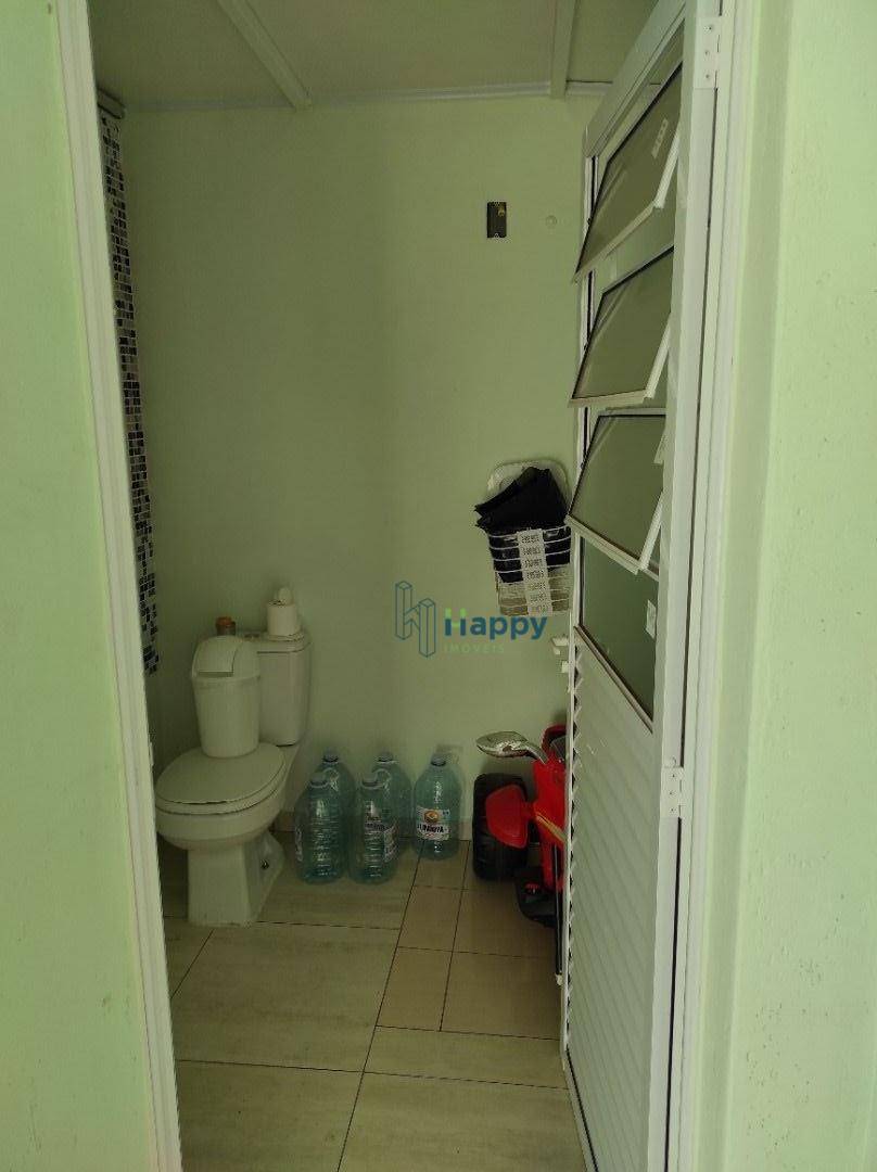 Casa de Condomínio para alugar com 3 quartos, 192m² - Foto 15