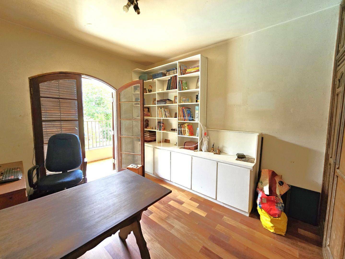 Casa de Condomínio à venda com 4 quartos, 400m² - Foto 18