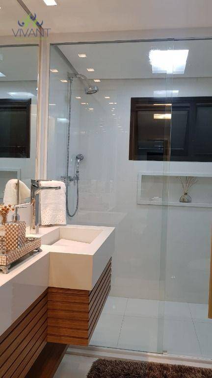 Apartamento à venda com 3 quartos, 198m² - Foto 15