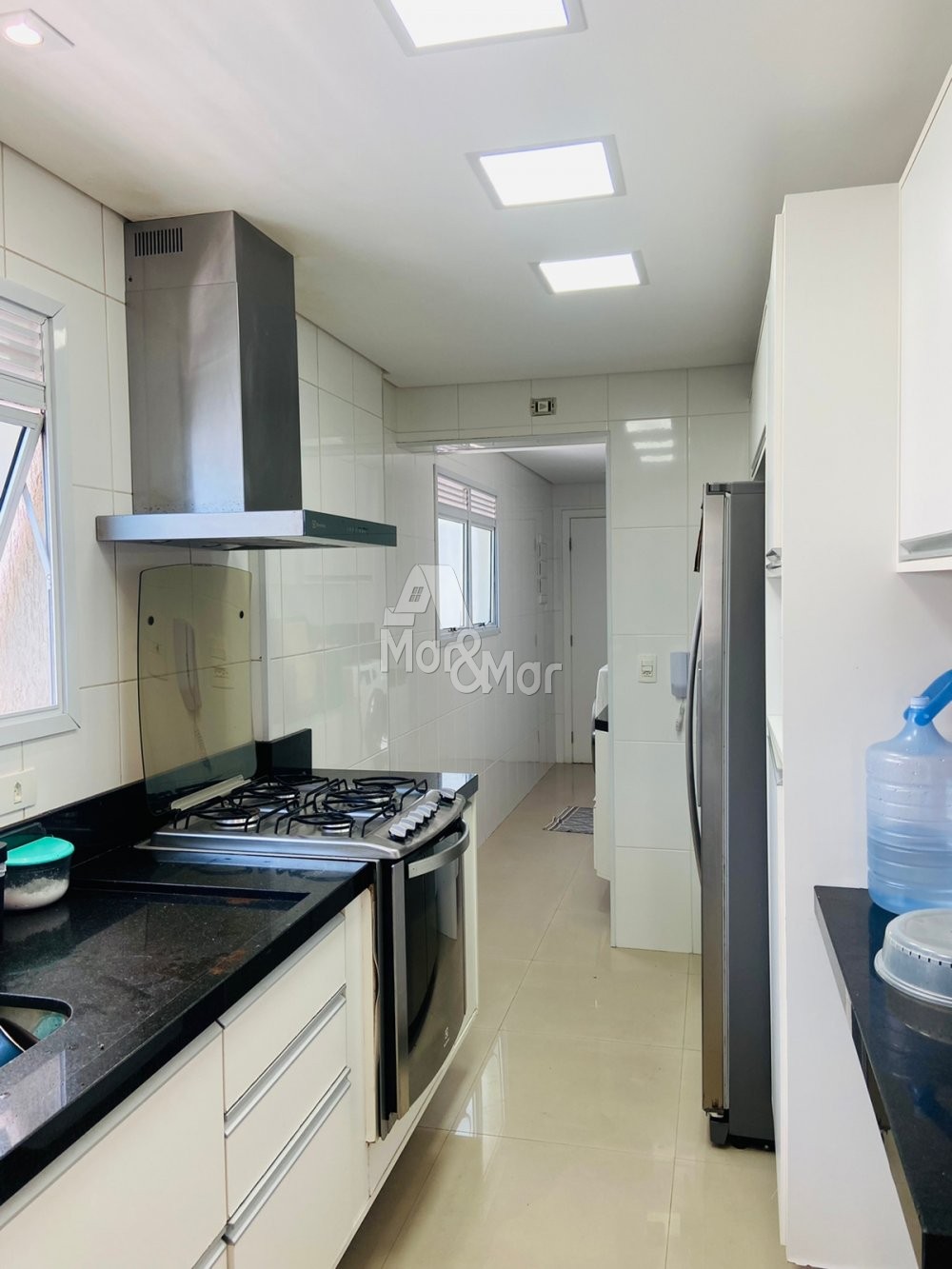 Apartamento à venda com 3 quartos, 145m² - Foto 13