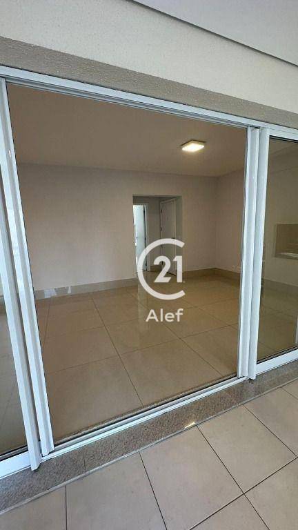 Apartamento à venda com 3 quartos, 145m² - Foto 7