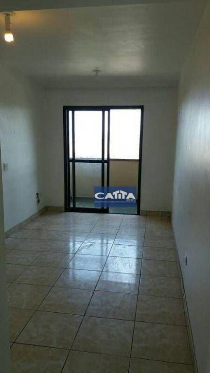 Apartamento à venda com 3 quartos, 63m² - Foto 2