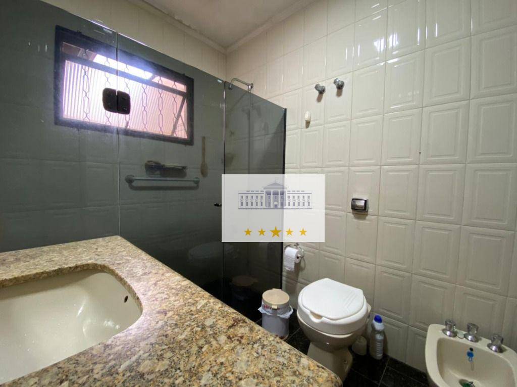 Sobrado à venda com 4 quartos, 300m² - Foto 15