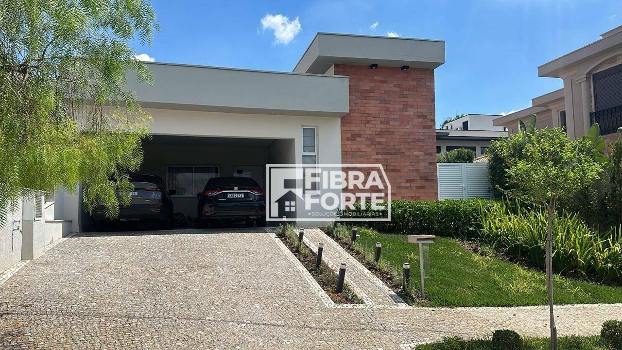 Casa de Condomínio à venda com 3 quartos, 207m² - Foto 1